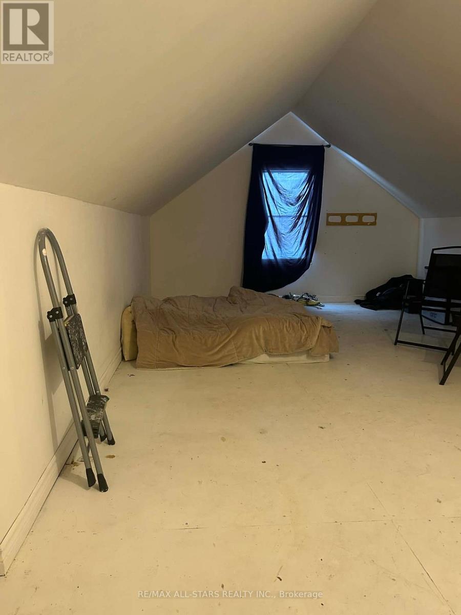 23 Victoria Avenue N, Kawartha Lakes, Ontario  K9V 4E6 - Photo 16 - X12734734