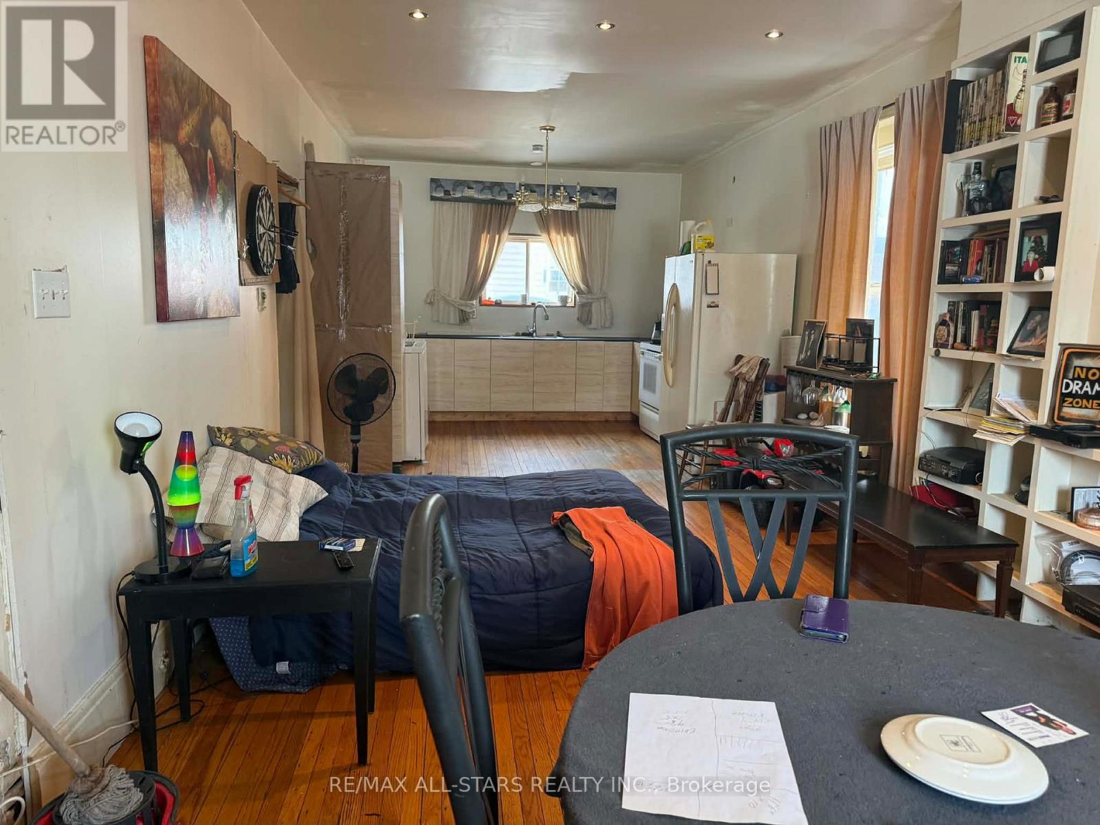 23 Victoria Avenue N, Kawartha Lakes, Ontario  K9V 4E6 - Photo 5 - X12734734