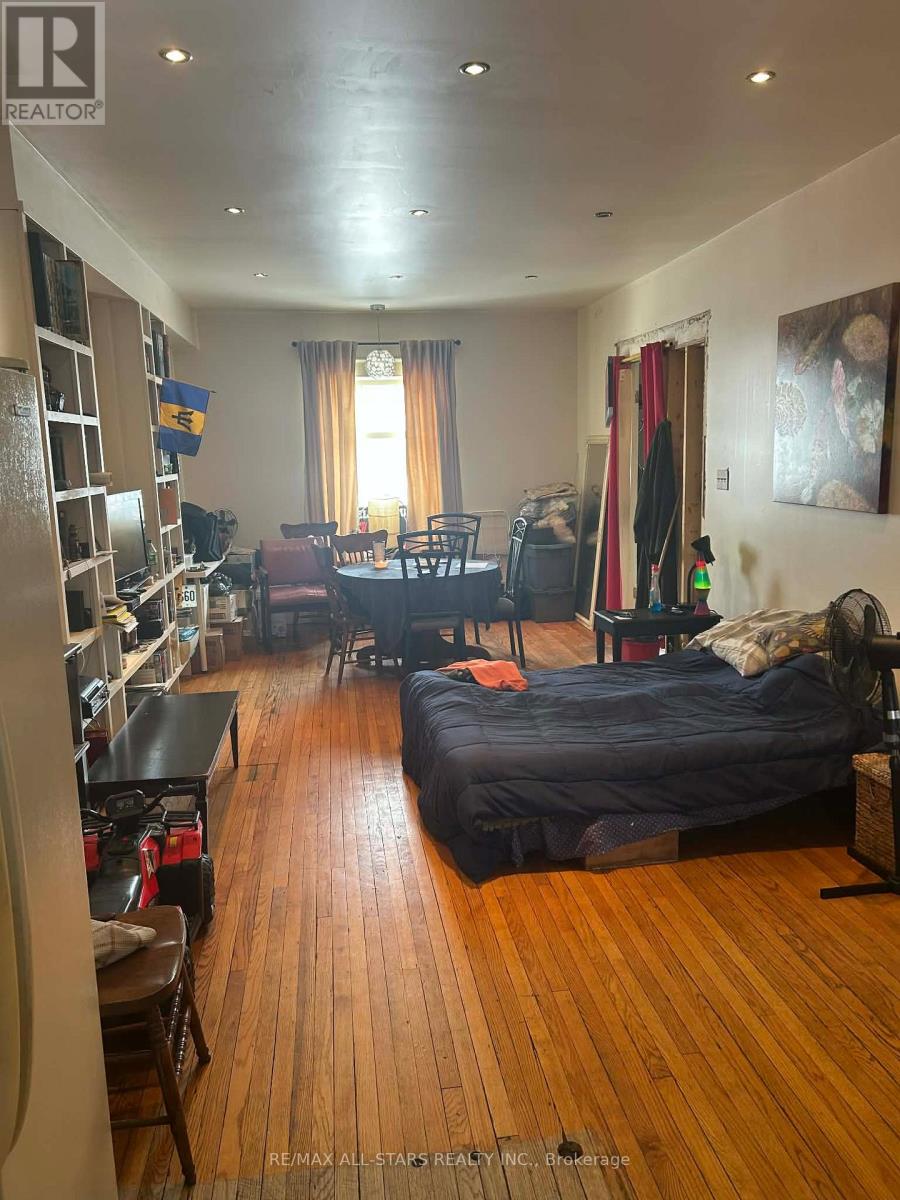 23 Victoria Avenue N, Kawartha Lakes, Ontario  K9V 4E6 - Photo 6 - X12734734