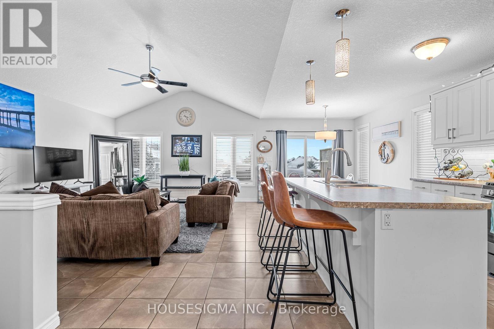 23 Hampstead Court, St. Thomas, Ontario  N5R 0E3 - Photo 9 - X12734726