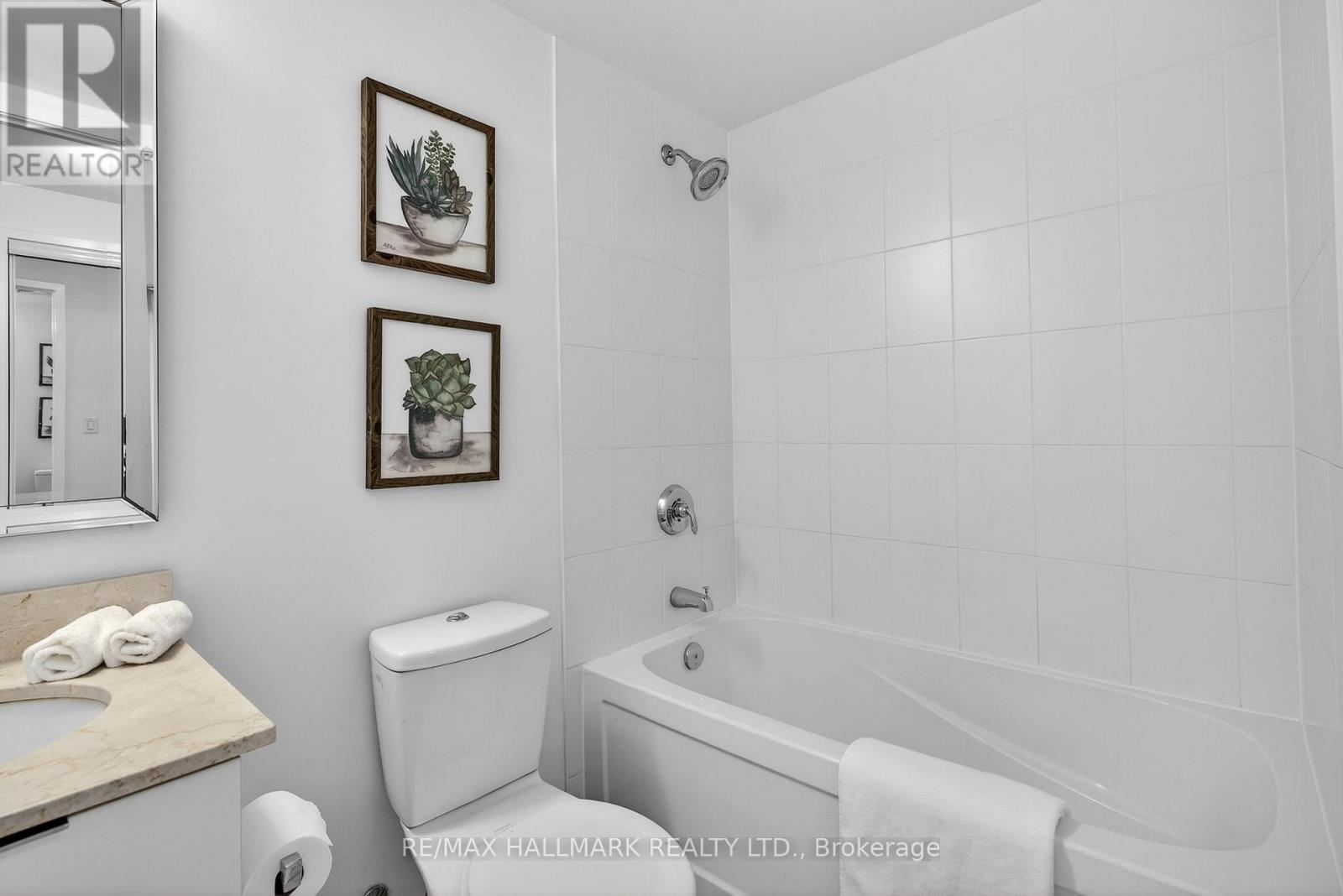 2301 - 14 York Street, Toronto, Ontario  M5J 0B1 - Photo 24 - C12734698
