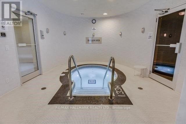 2301 - 14 York Street, Toronto, Ontario  M5J 0B1 - Photo 35 - C12734698