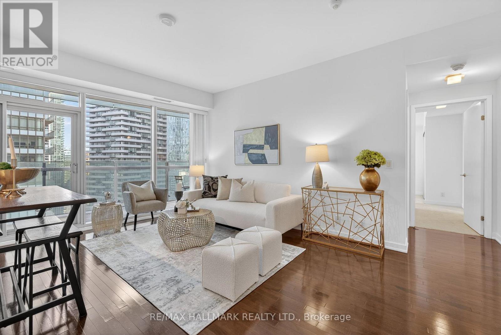 2301 - 14 York Street, Toronto, Ontario  M5J 0B1 - Photo 9 - C12734698