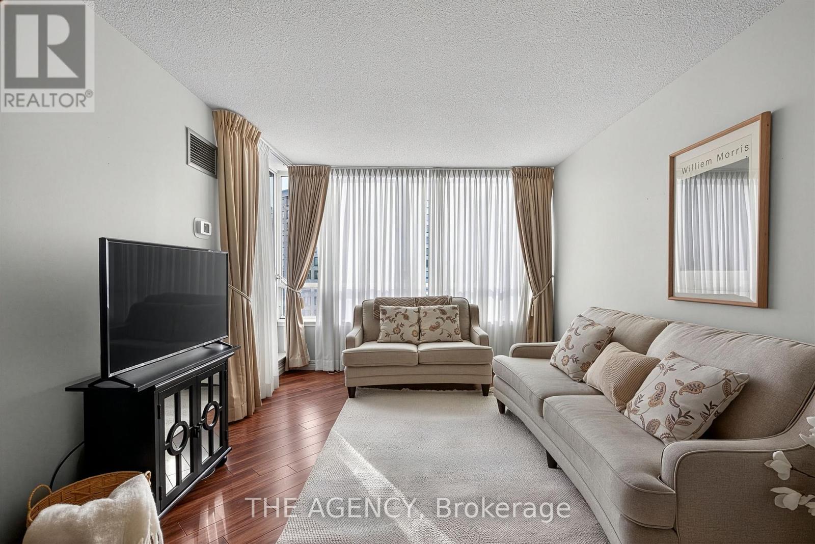 1508 - 330 Alton Towers Circle, Toronto, Ontario M1V 5H3 - Photo 5 - E12734674