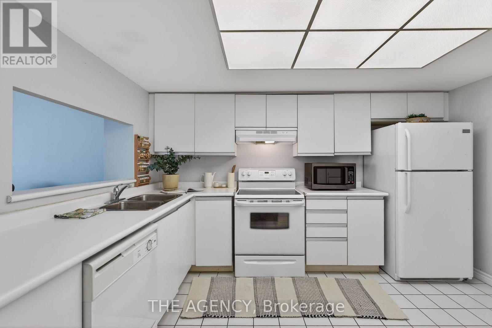 1508 - 330 Alton Towers Circle, Toronto, Ontario M1V 5H3 - Photo 9 - E12734674