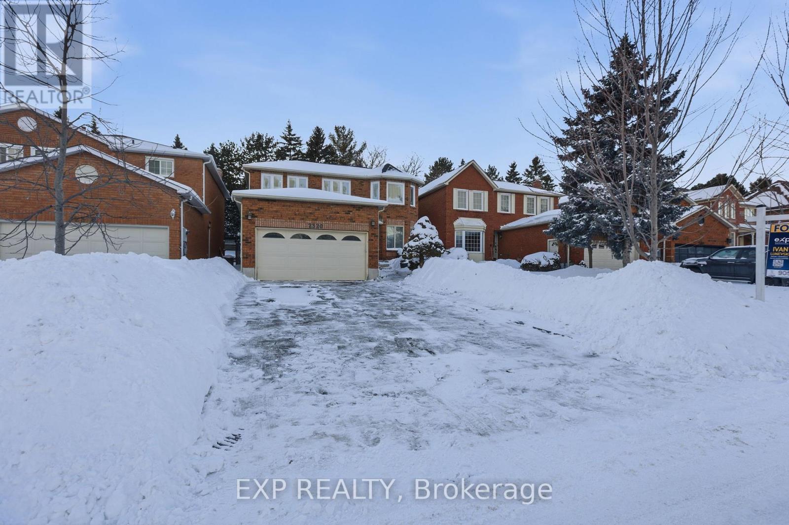 2320 Meriadoc Drive, Pickering, Ontario  L1X 2E3 - Photo 2 - E12734732