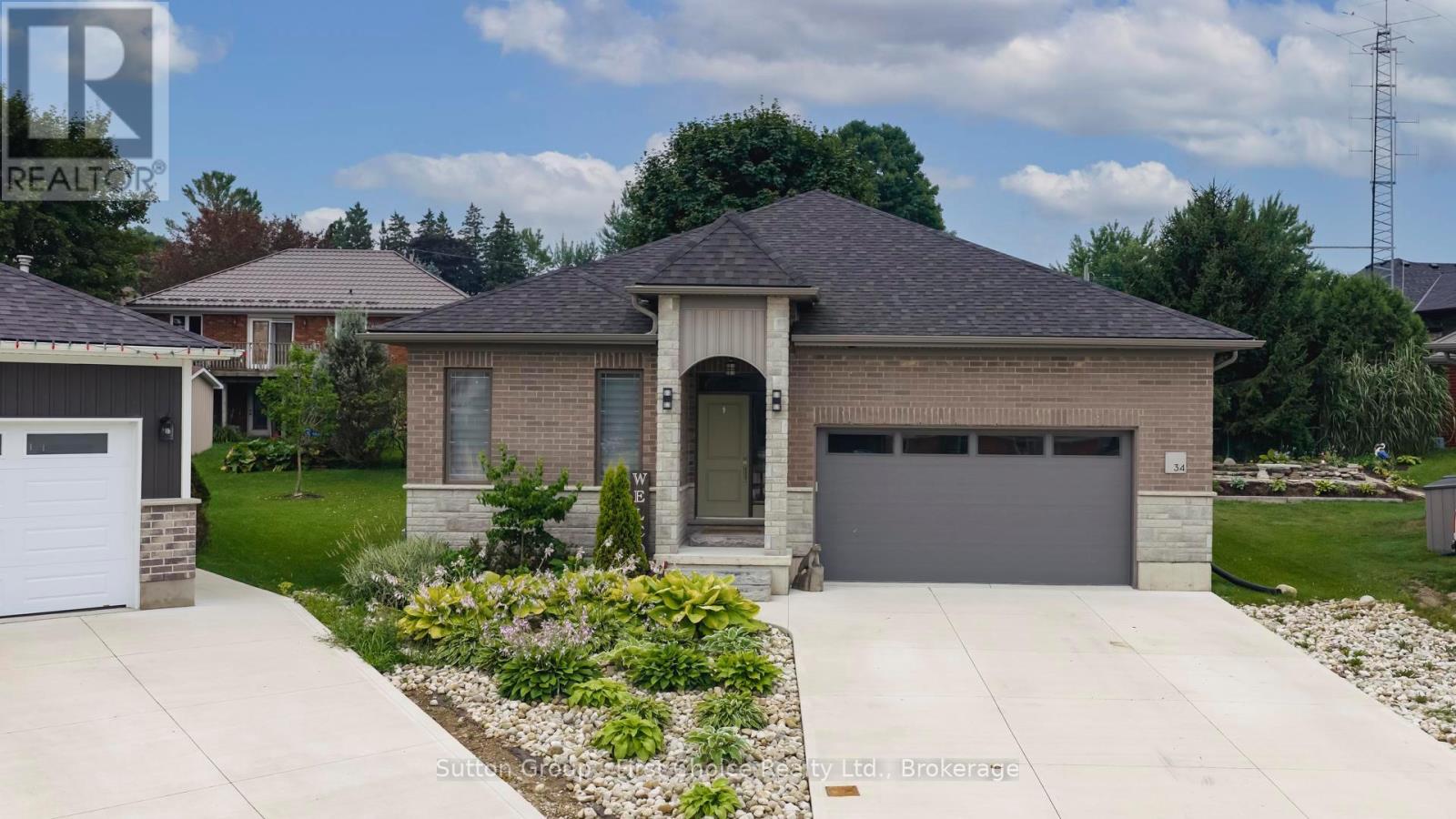 34 Yost Court, Perth East (Milverton), Ontario  N0K 1M0 - Photo 2 - X12318923