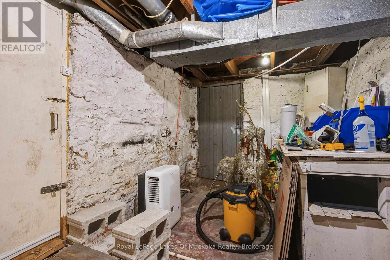 60 West Road W, Huntsville, Ontario  P1H 1L8 - Photo 34 - X12733366