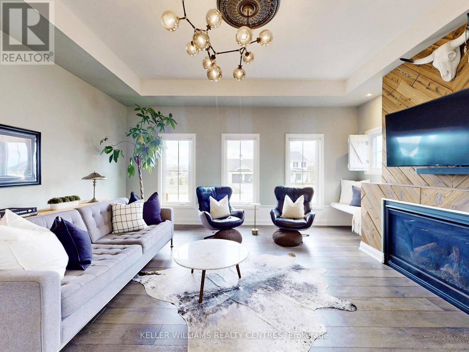 2 Thoroughbred Drive, Oro-Medonte, Ontario  L0K 1E0 - Photo 2 - S12734664