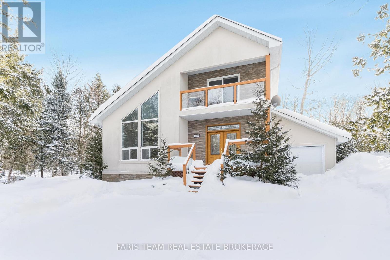 2384 CHAMPLAIN ROAD, Tiny, Ontario