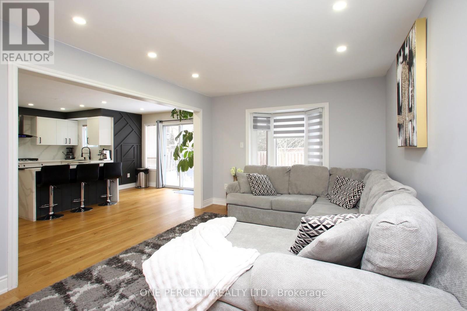 5 Watson Road, Halton Hills, Ontario  L7G 5N8 - Photo 12 - W12734668