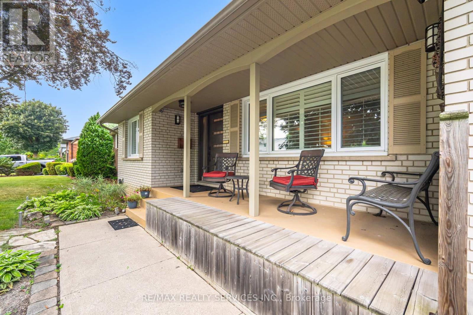 234 Elizabeth Street S, Brampton, Ontario  L6Y 1S1 - Photo 10 - W12734702