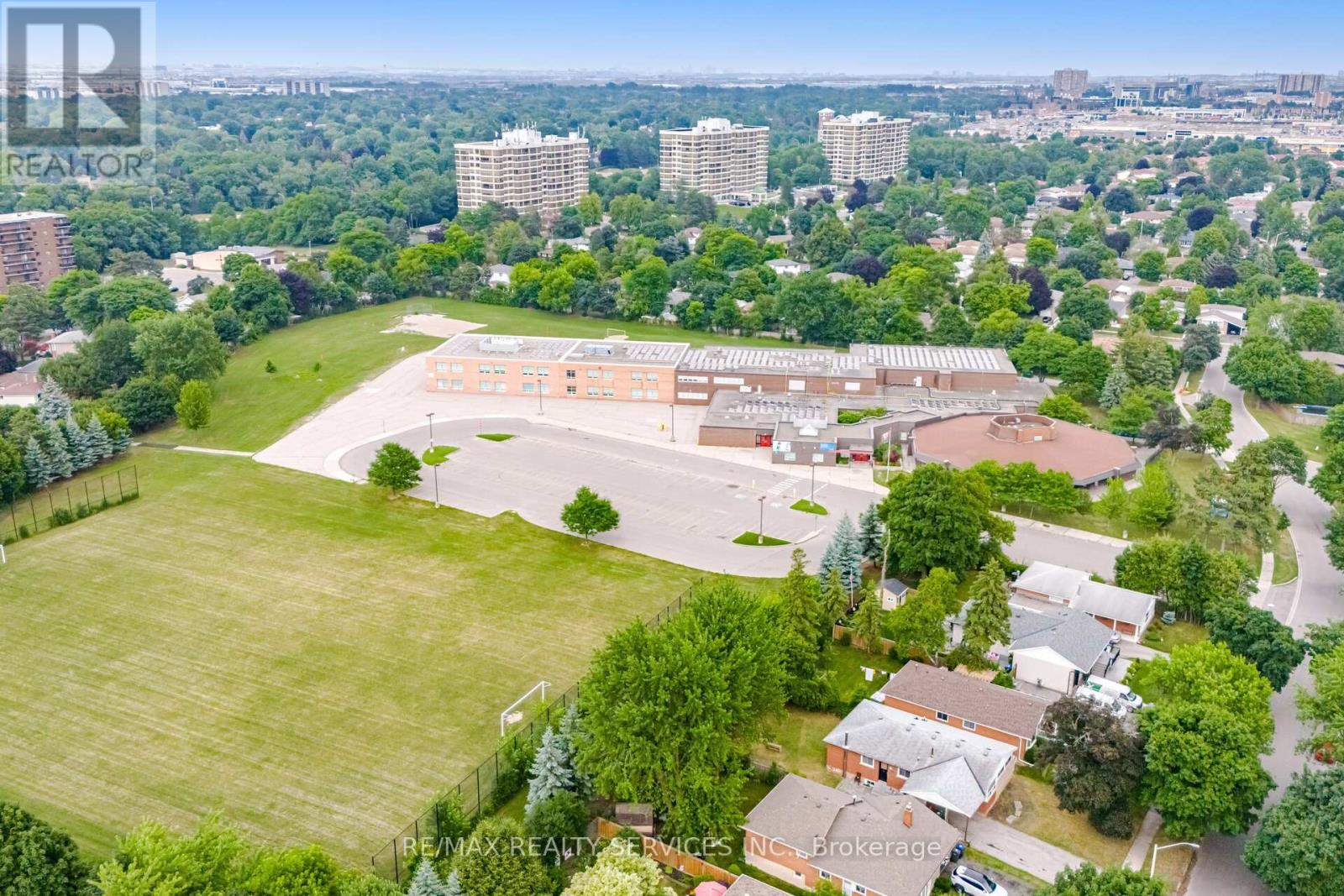 234 Elizabeth Street S, Brampton, Ontario  L6Y 1S1 - Photo 46 - W12734702