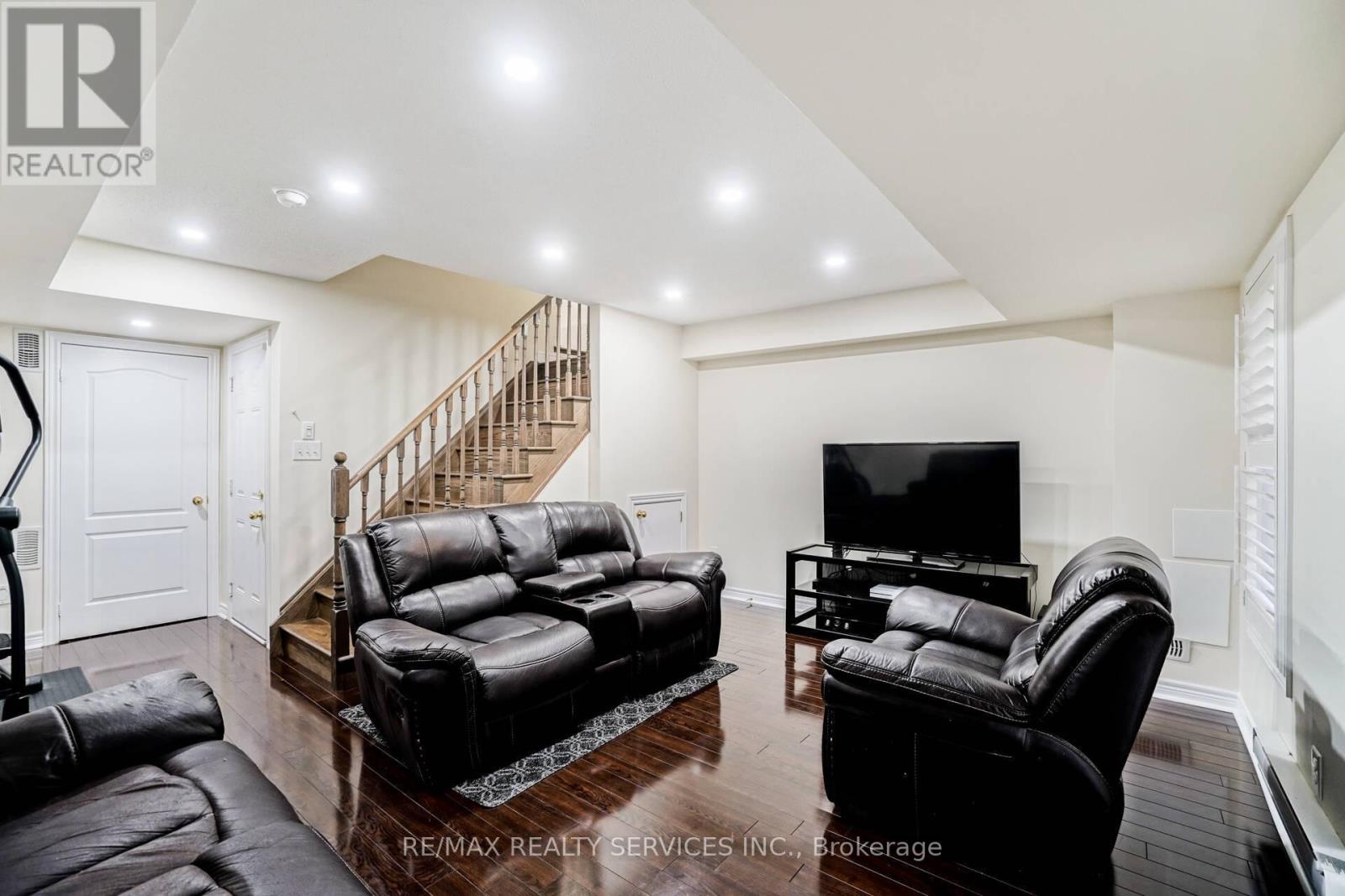 49 Sea Drifter Crescent, Brampton, Ontario  L6P 4B1 - Photo 32 - W12734716