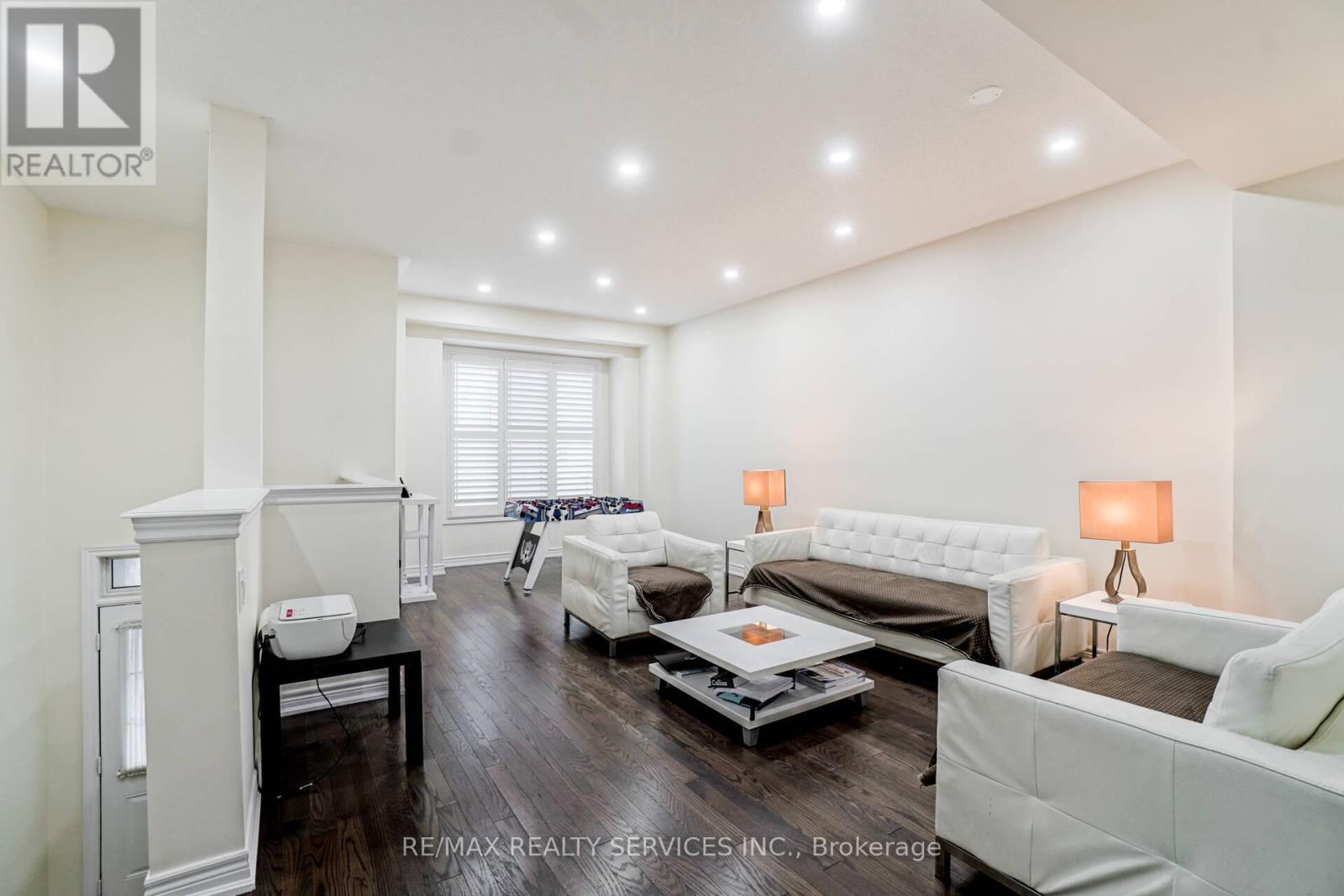 49 Sea Drifter Crescent, Brampton, Ontario  L6P 4B1 - Photo 7 - W12734716