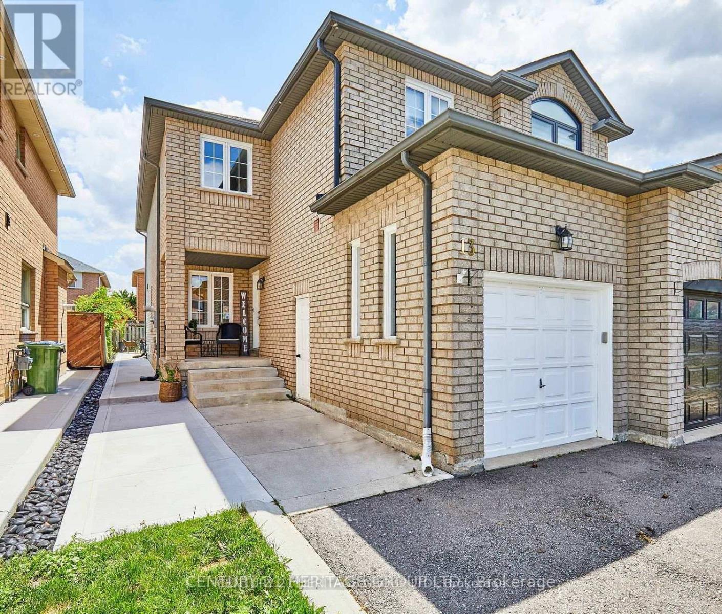 13 CARRIAGE HOUSE ROAD, Caledon, Ontario