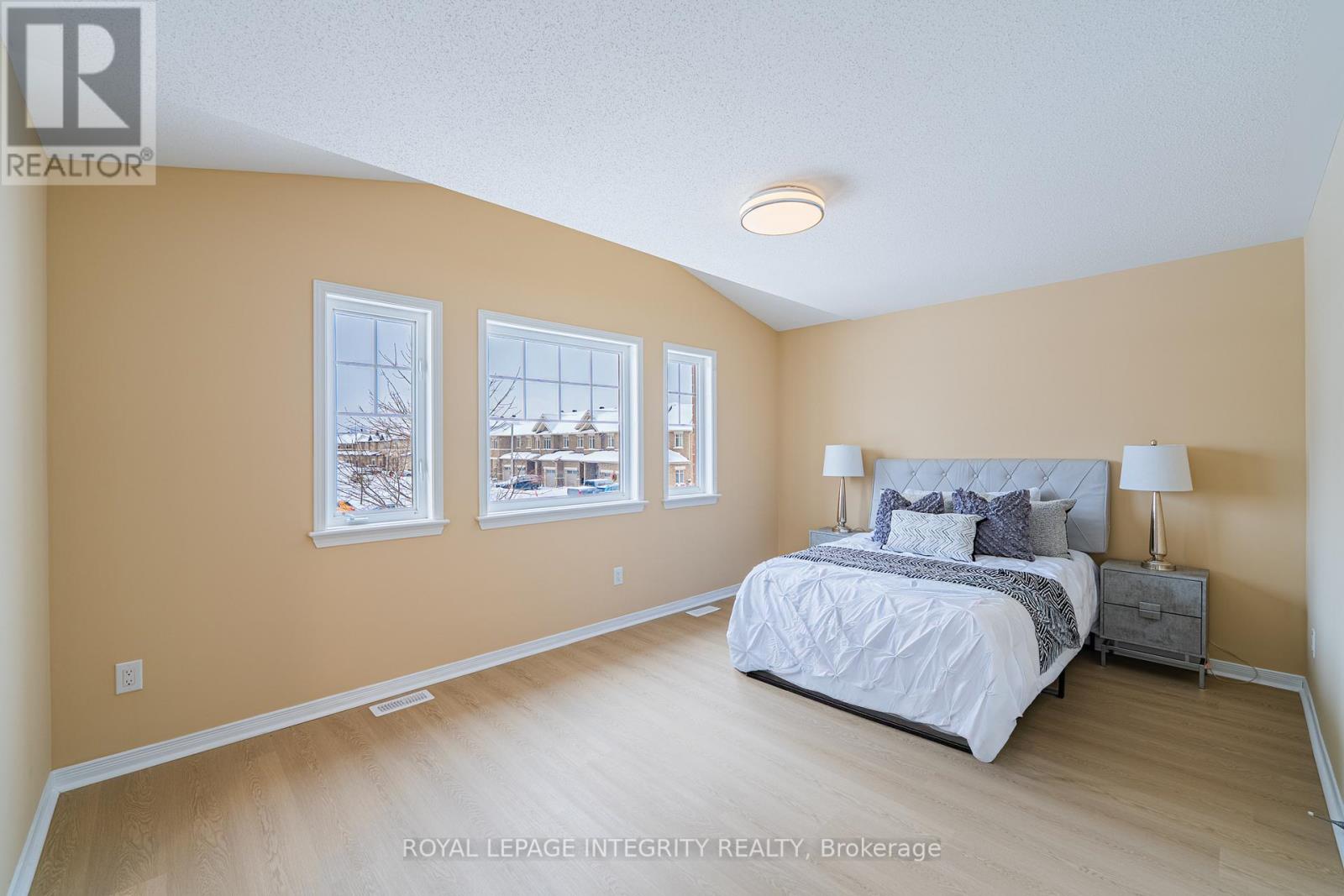 361 Celtic Ridge Crescent, Ottawa, Ontario  K2W 0B6 - Photo 23 - X12727672