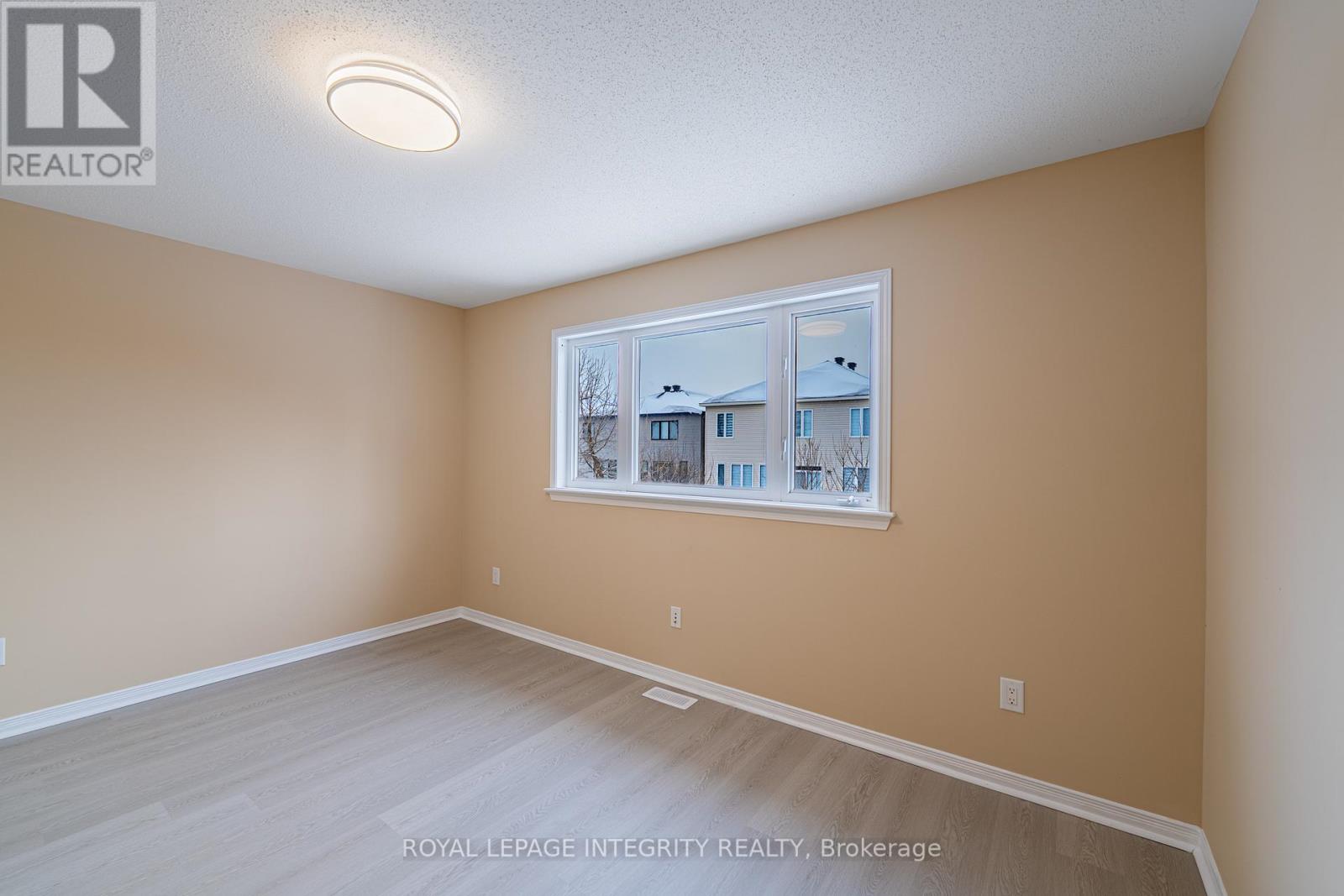 361 Celtic Ridge Crescent, Ottawa, Ontario  K2W 0B6 - Photo 31 - X12727672