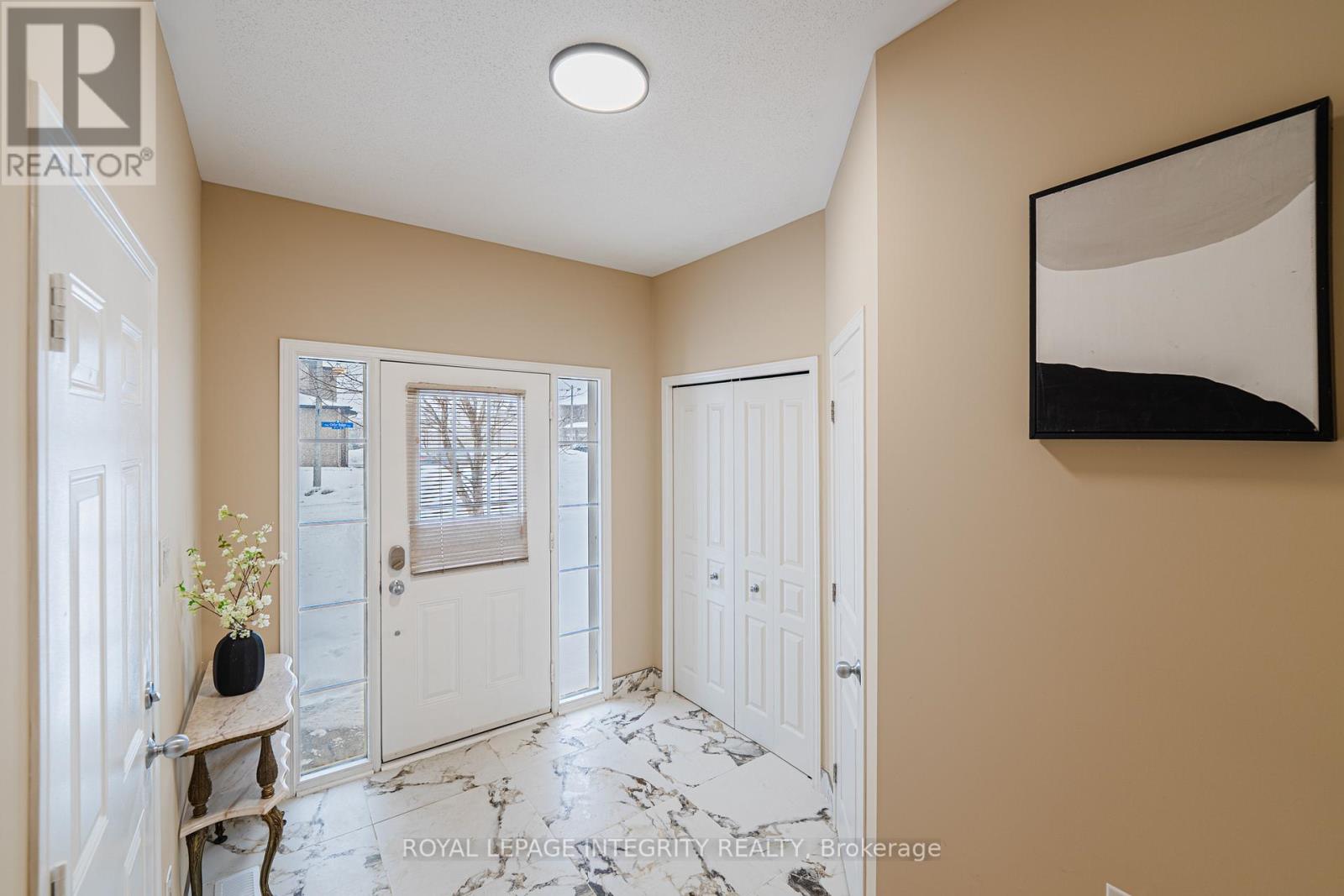 361 Celtic Ridge Crescent, Ottawa, Ontario  K2W 0B6 - Photo 5 - X12727672