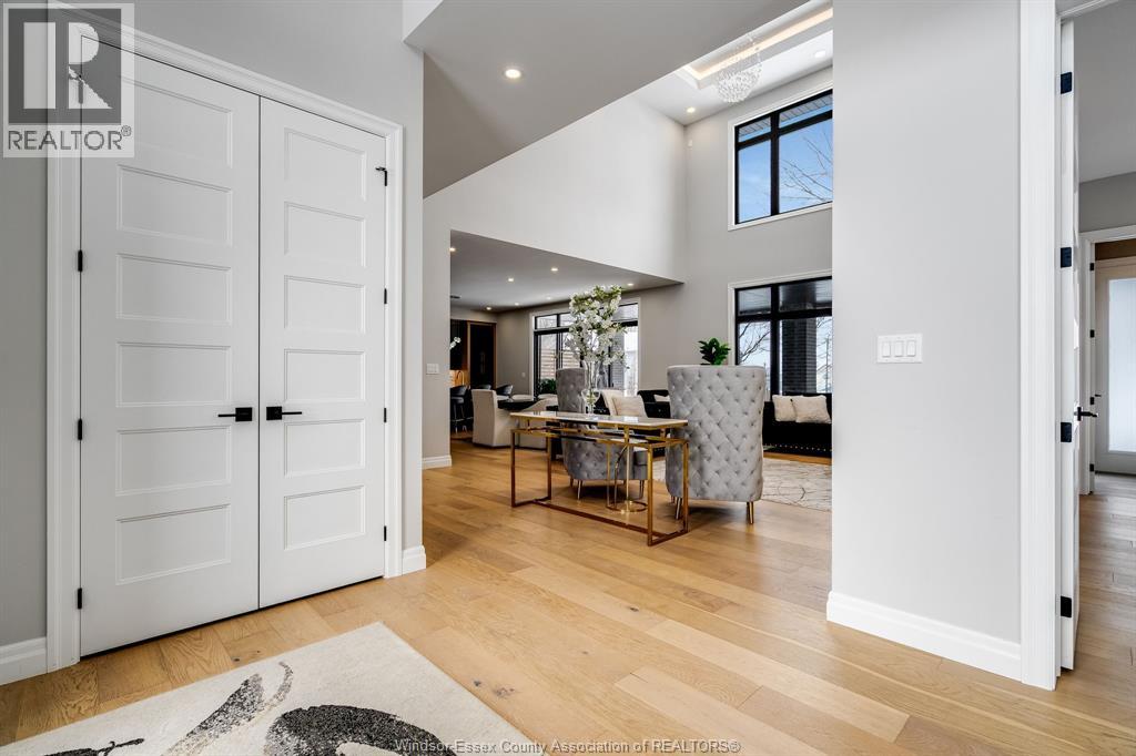 200 Grandview Avenue, Kingsville, Ontario N9Y 0C7 - Photo 2 - 26001756