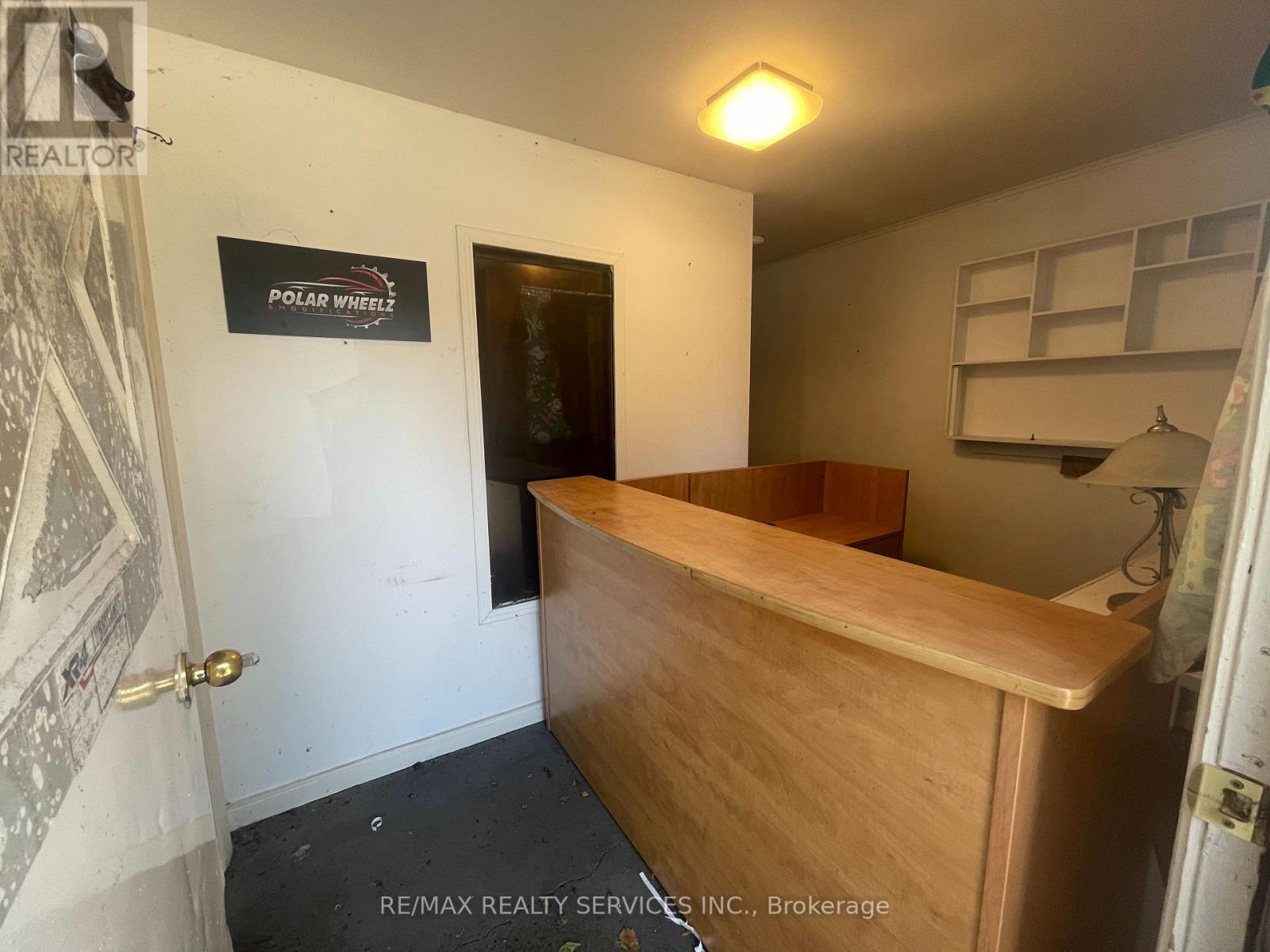 46 Kitchener Avenue, Brantford, Ontario N3S 1A4 - Photo 9 - X12734692