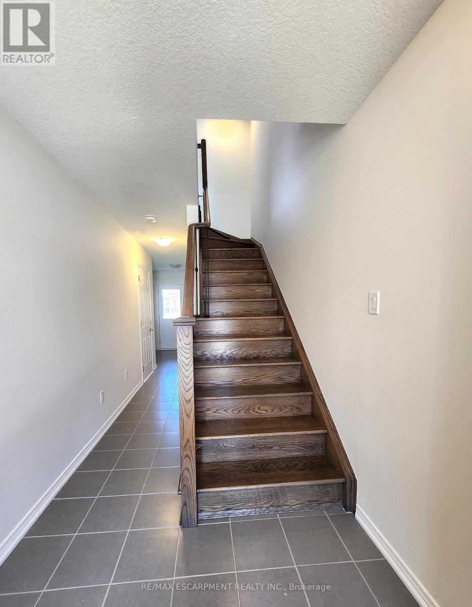 6 Baskett Street, Brantford, Ontario  N3T 5L5 - Photo 2 - X12734730