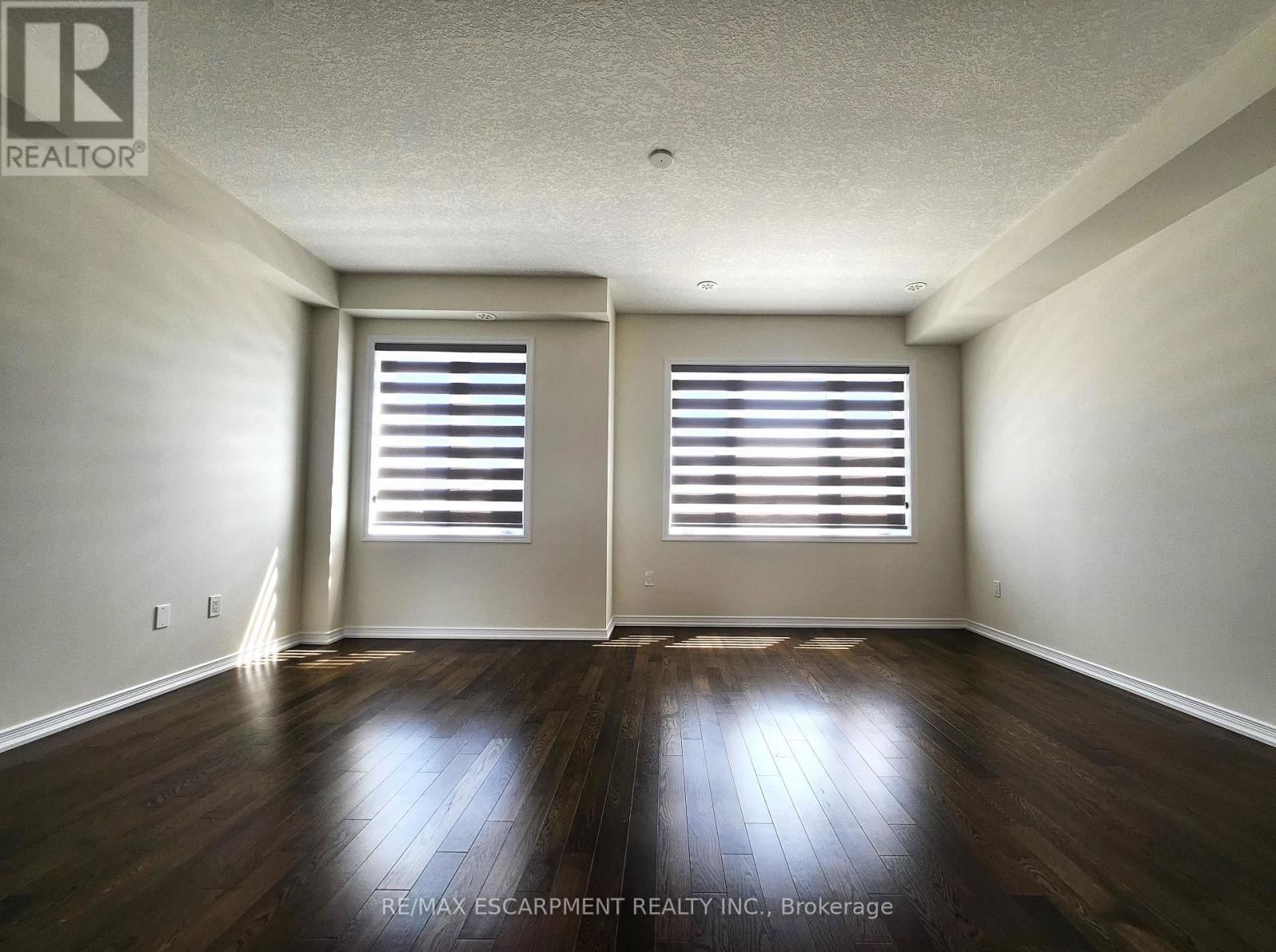 6 Baskett Street, Brantford, Ontario  N3T 5L5 - Photo 21 - X12734730