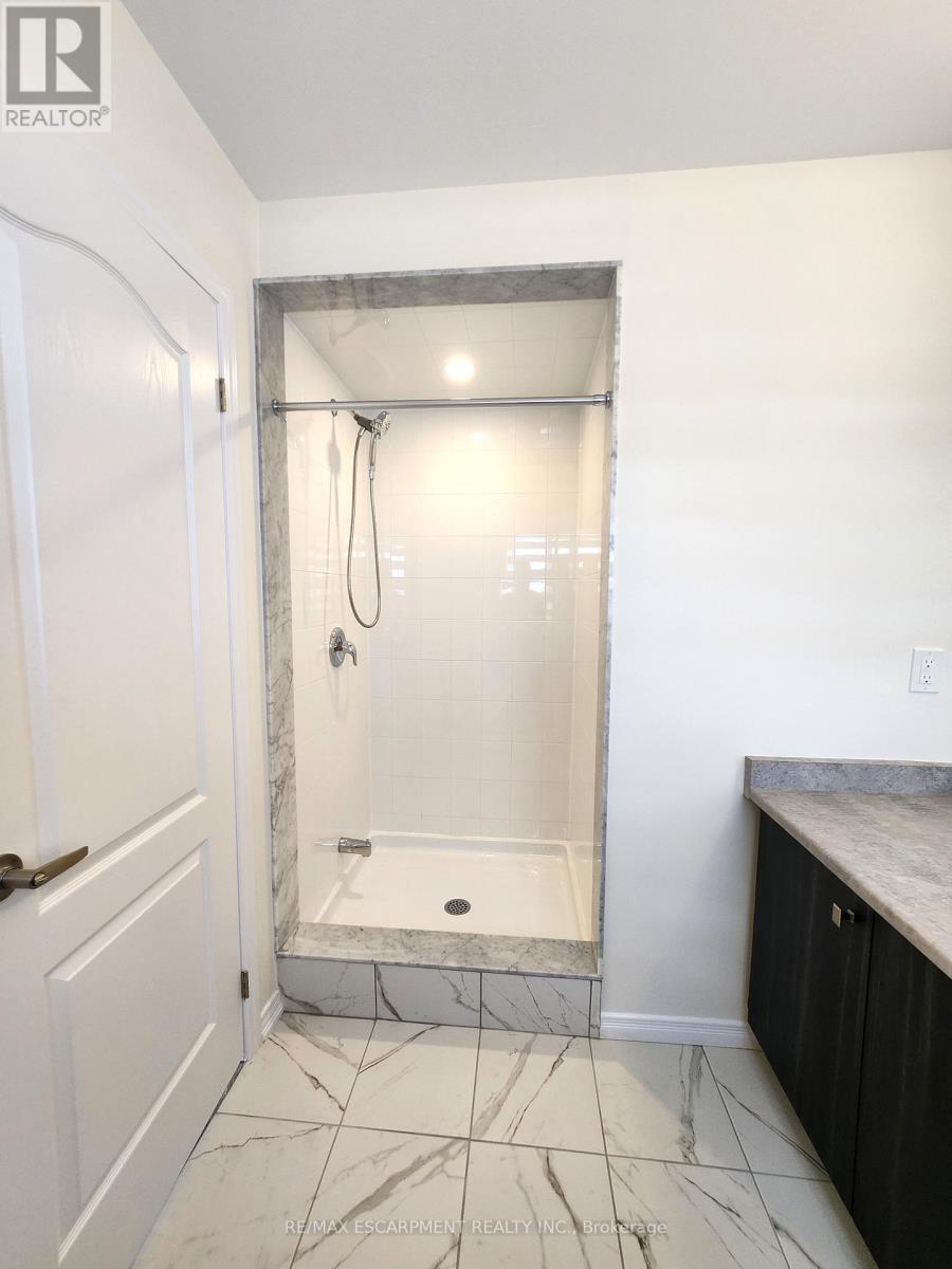 6 Baskett Street, Brantford, Ontario  N3T 5L5 - Photo 42 - X12734730