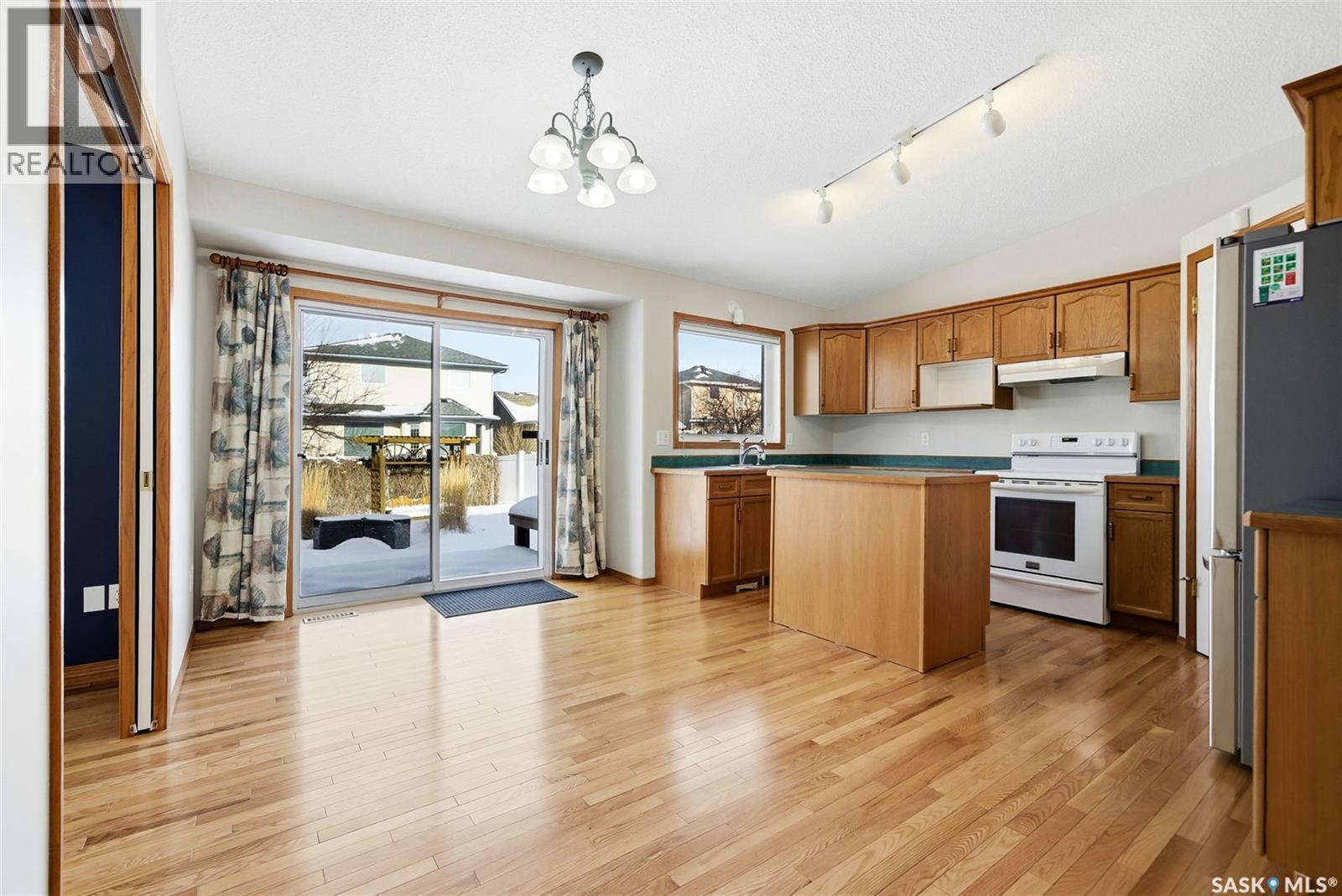 3216 Thames Crescent E, Regina, Saskatchewan  S4V 2X9 - Photo 12 - SK027498