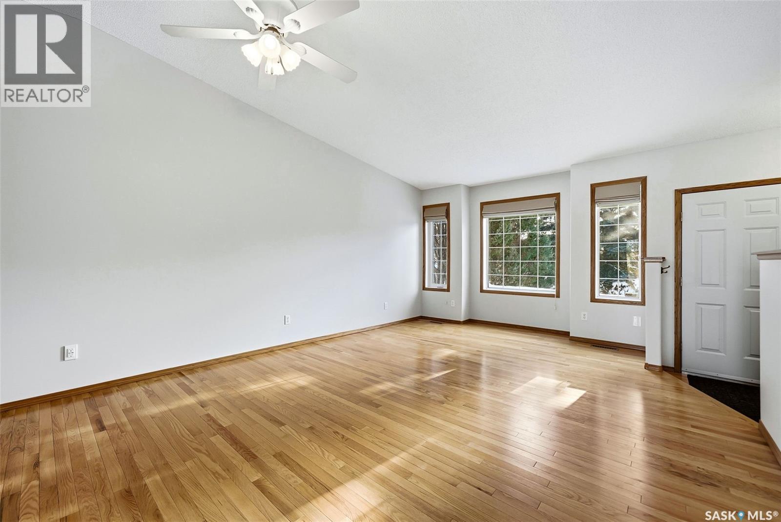 3216 Thames Crescent E, Regina, Saskatchewan  S4V 2X9 - Photo 6 - SK027498