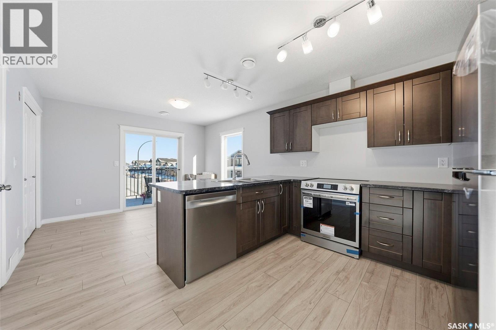 512 103 Klassen Crescent, Saskatoon, Saskatchewan  S7R 0J2 - Photo 9 - SK027410