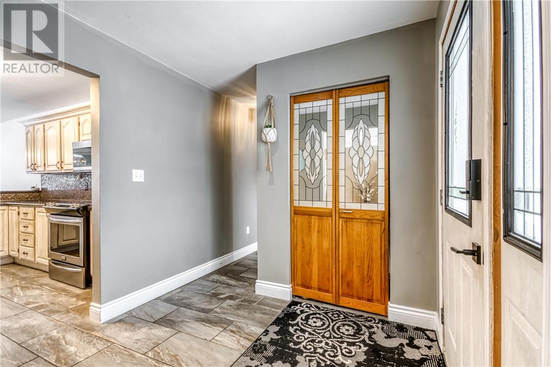 433 Raymond Crescent, Azilda, Ontario  P0M 1B0 - Photo 3 - 2126199