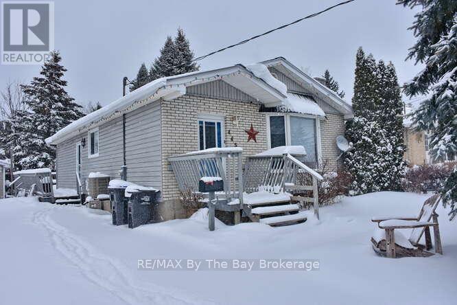 445 Fifth Street, Collingwood, Ontario  L9Y 1Y4 - Photo 2 - S12734768