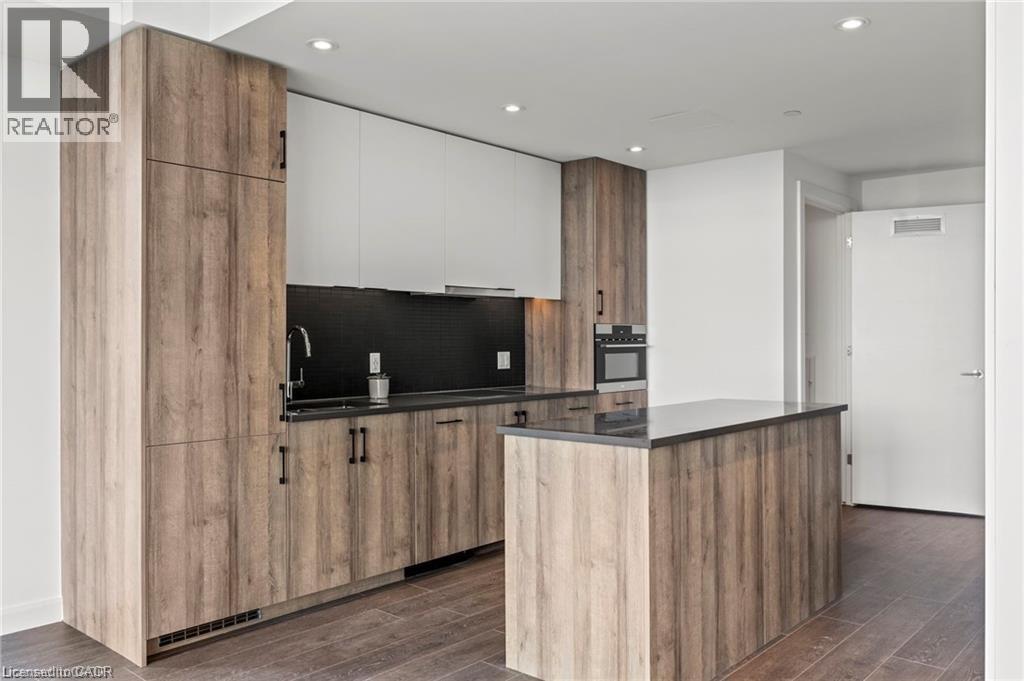 741 King Street W Unit# 1512, Kitchener, Ontario  N2G 1E5 - Photo 5 - 40801219