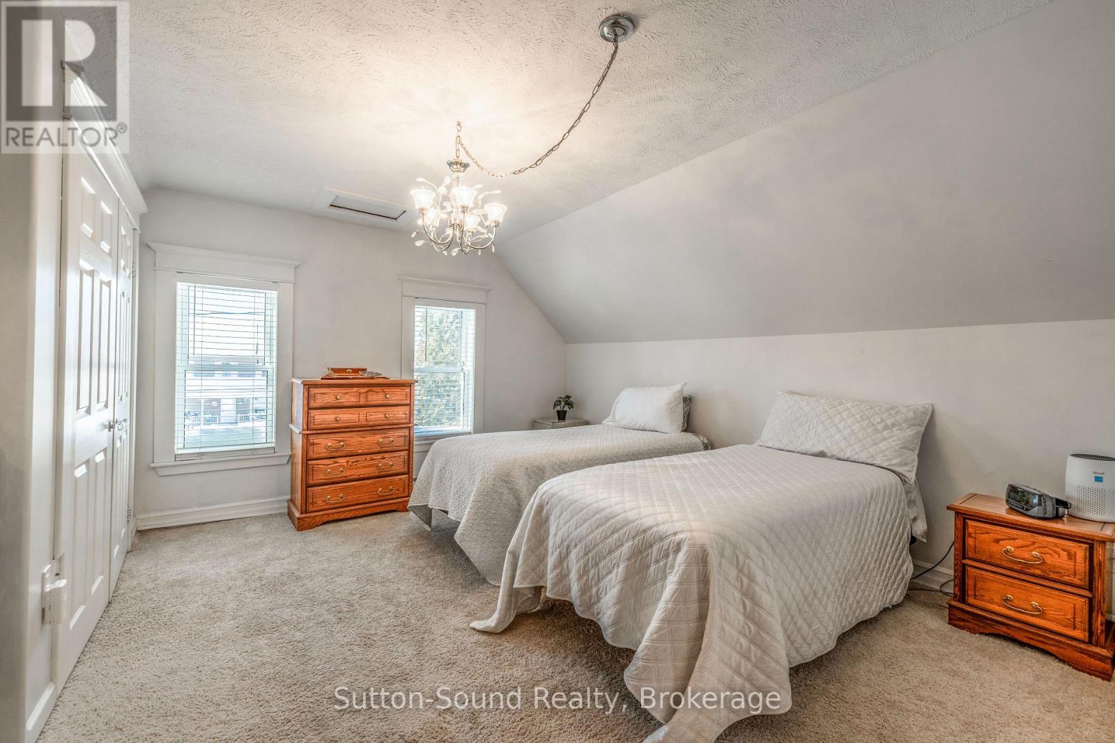 601 Dawson Street, South Bruce Peninsula, Ontario  N0H 2T0 - Photo 12 - X12734864