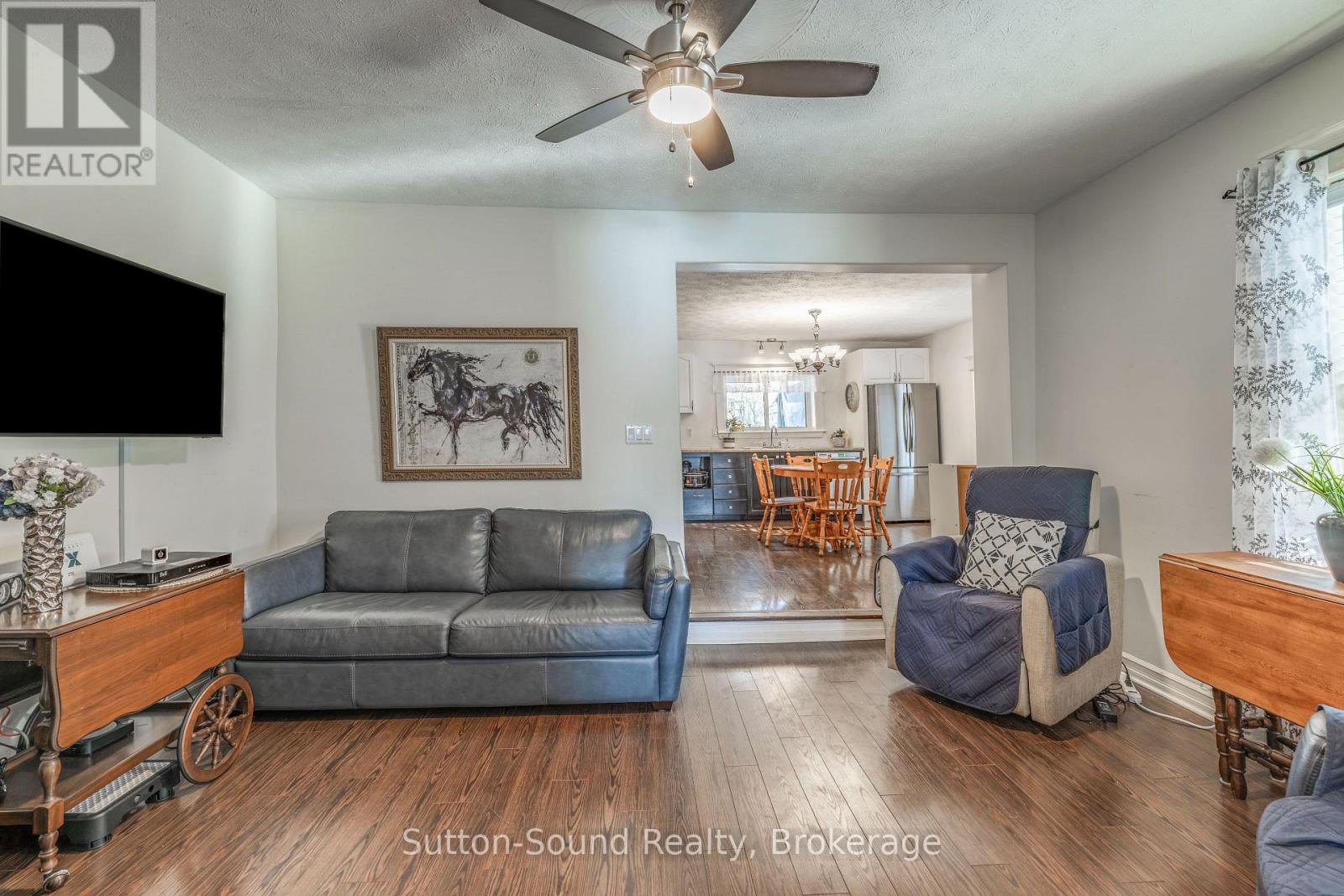 601 Dawson Street, South Bruce Peninsula, Ontario  N0H 2T0 - Photo 5 - X12734864