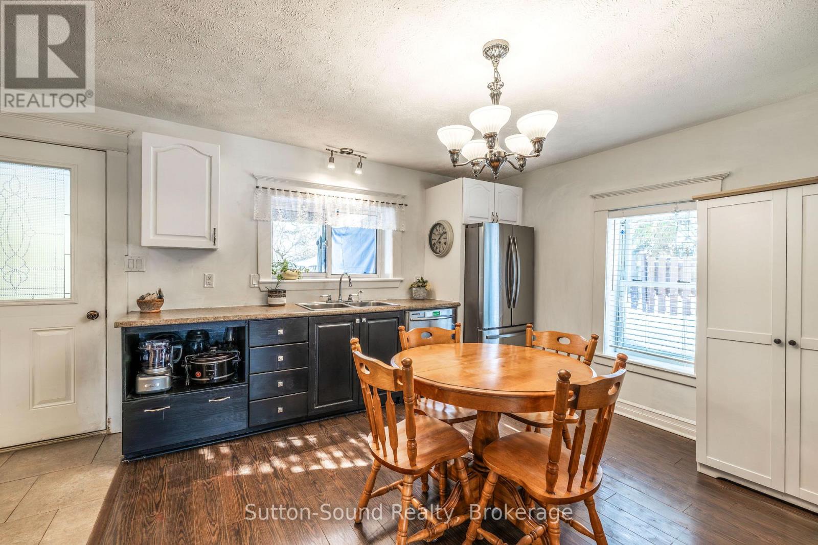 601 Dawson Street, South Bruce Peninsula, Ontario  N0H 2T0 - Photo 7 - X12734864