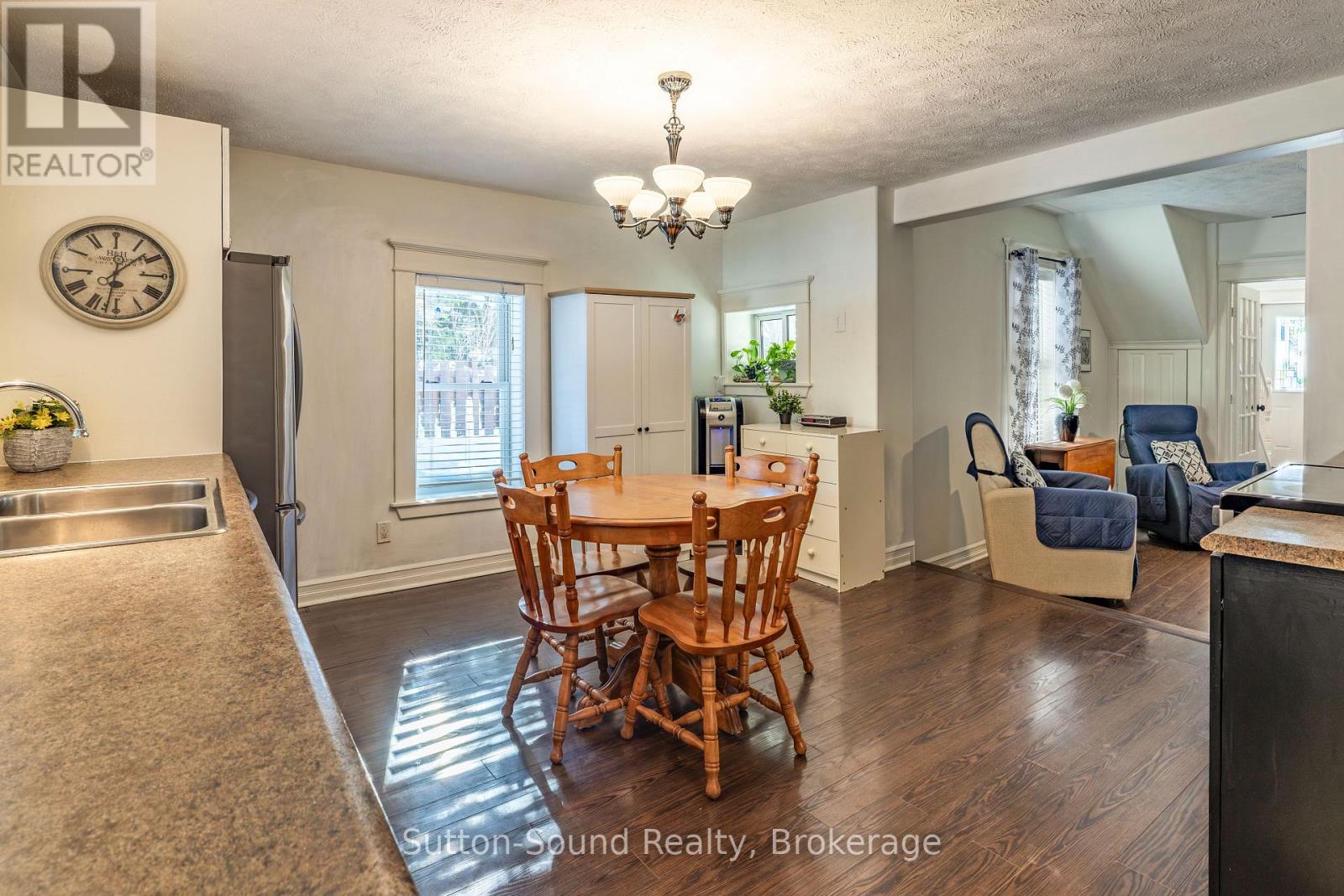 601 Dawson Street, South Bruce Peninsula, Ontario  N0H 2T0 - Photo 9 - X12734864