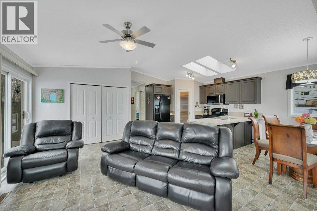 4079, 25054 Pine Lake Road S, Rural Red Deer County, Alberta  T0M 1R0 - Photo 11 - A2281380