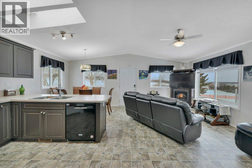 4079, 25054 Pine Lake Road S, Rural Red Deer County, Alberta  T0M 1R0 - Photo 9 - A2281380