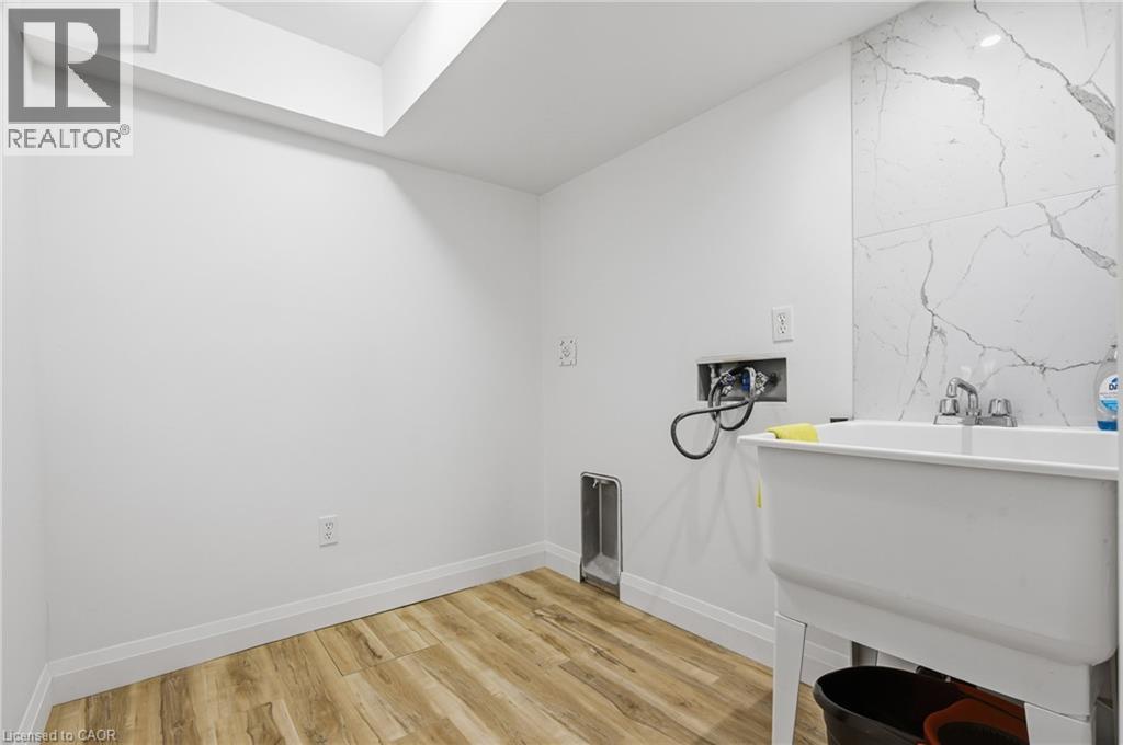 50 Dahlia Street, Kitchener, Ontario  N2E 4B1 - Photo 32 - 40799579