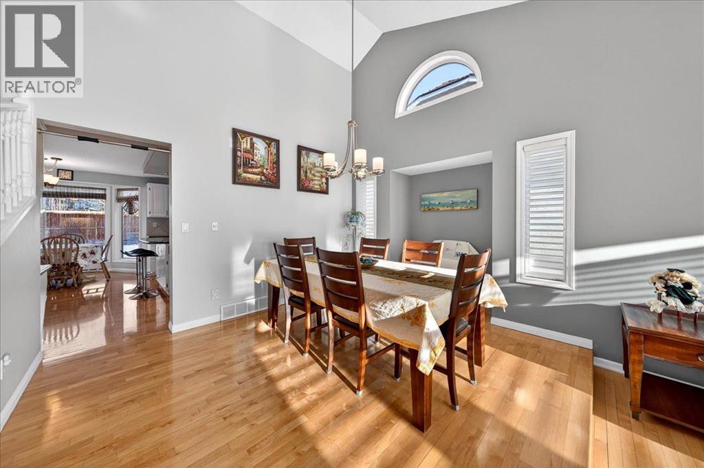 137 Woodbrook Road Sw, Calgary, Alberta  T2W 6C6 - Photo 8 - A2281507