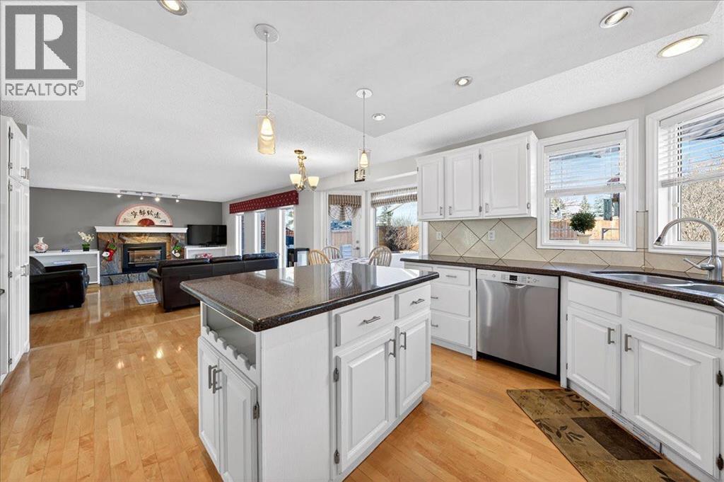 137 Woodbrook Road Sw, Calgary, Alberta  T2W 6C6 - Photo 13 - A2281507