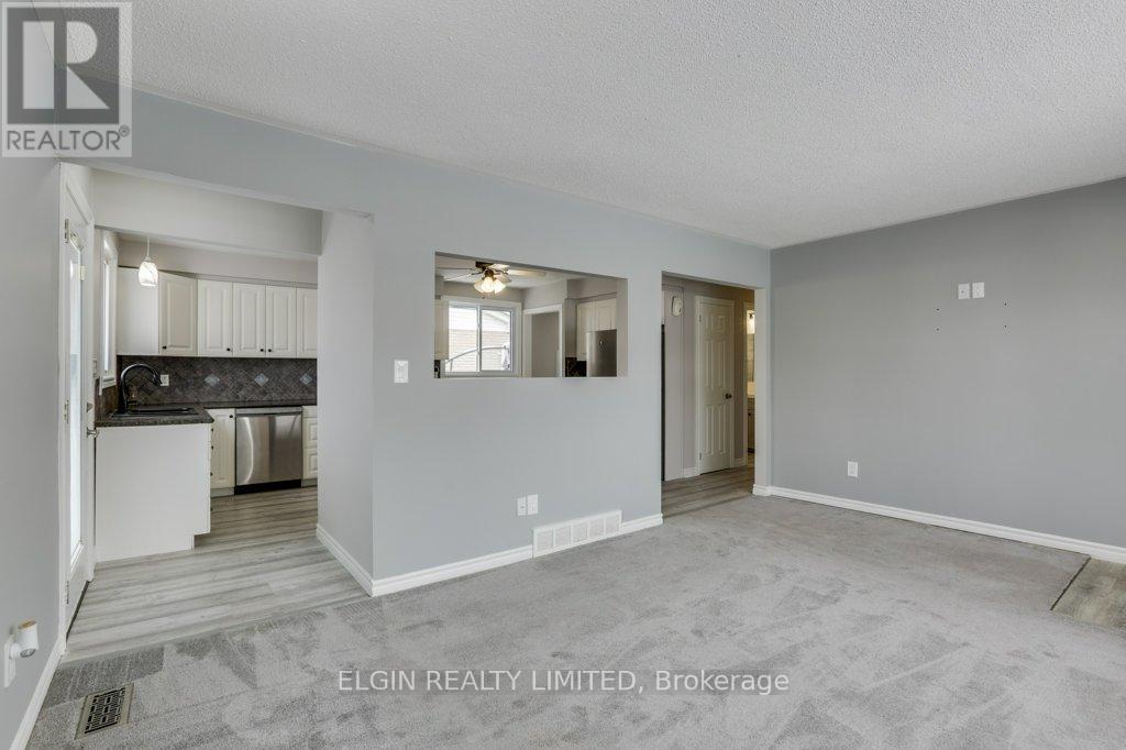 5 Sauve Avenue, St. Thomas, Ontario  N5R 6E5 - Photo 5 - X12734808