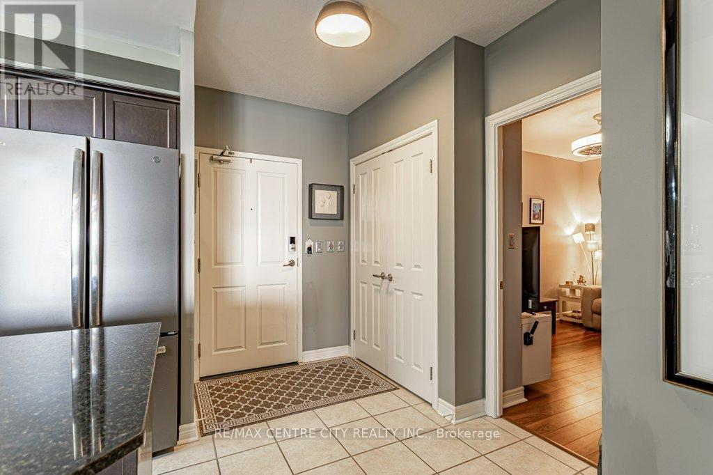 709 - 1030 Coronation Drive, London North, Ontario  N6G 0G5 - Photo 5 - X12734860