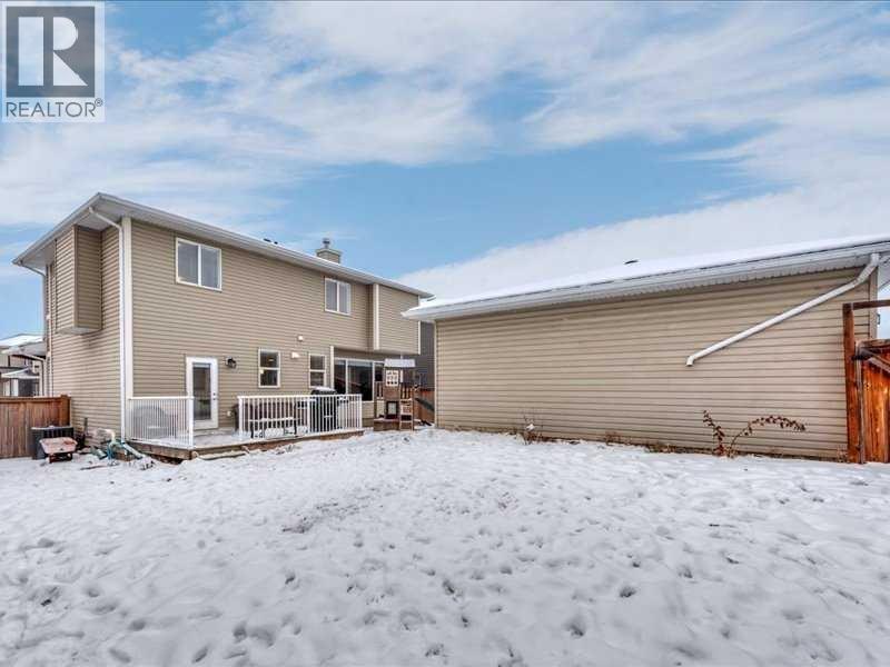 201 Rainbow Falls Glen, Chestermere, Alberta  T1X 0S6 - Photo 7 - A2274370