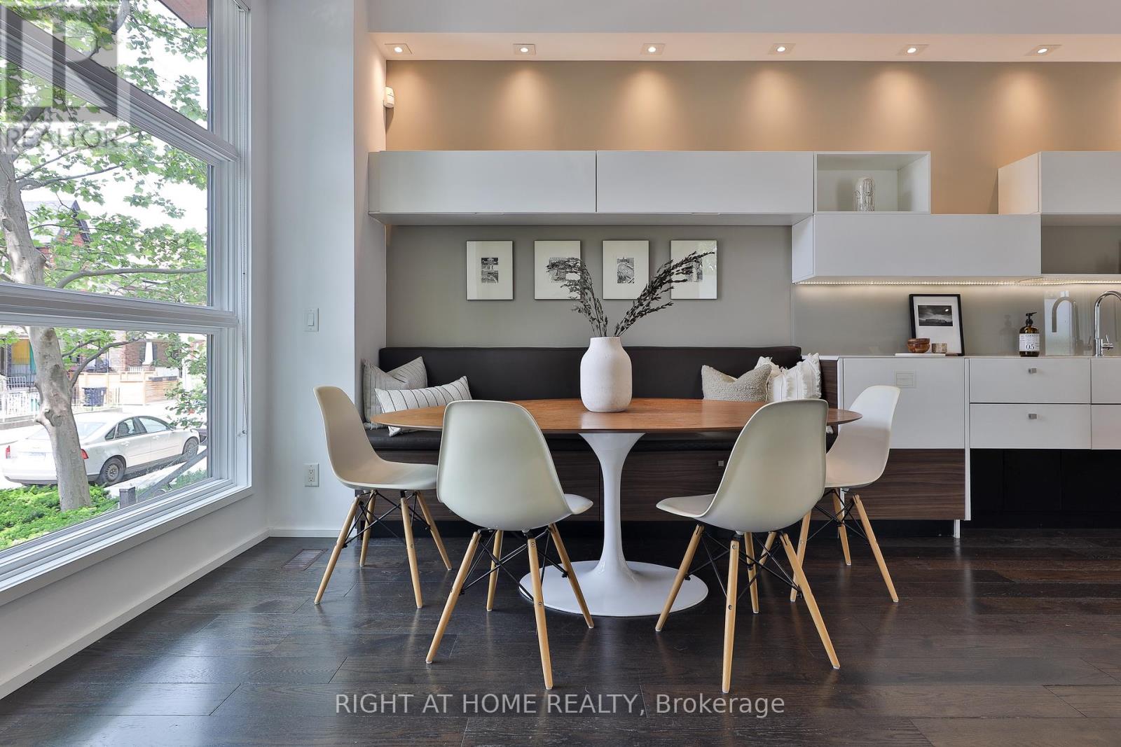 207 Claremont Street, Toronto, Ontario M6J 2N1 - Photo 2 - C12734758