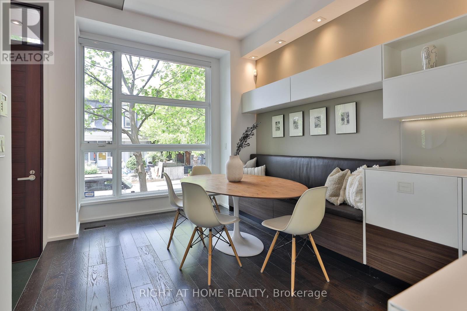 207 Claremont Street, Toronto, Ontario M6J 2N1 - Photo 3 - C12734758