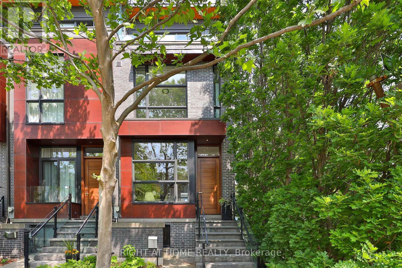 207 Claremont Street, Toronto, Ontario M6J 2N1 - Photo 32 - C12734758