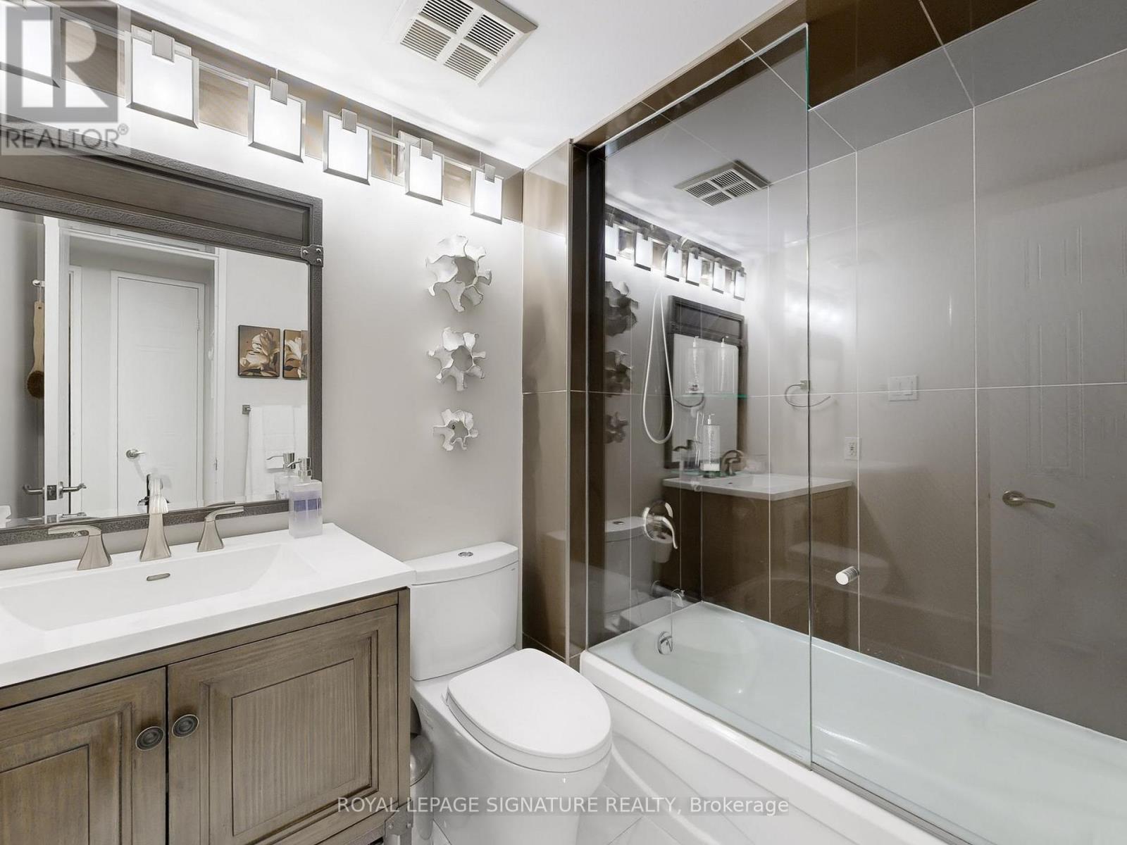 726 - 95 Prince Arthur Avenue, Toronto, Ontario  M5R 3P6 - Photo 32 - C12734818